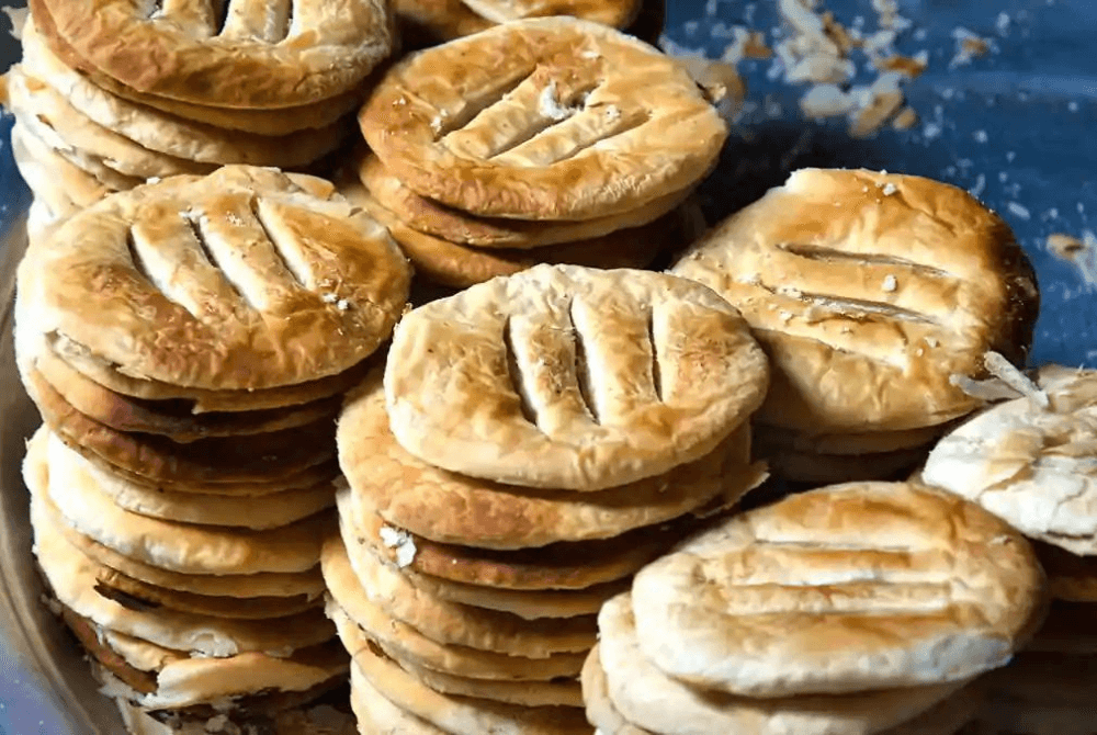 Bakarkhani-Puran Dhaka food