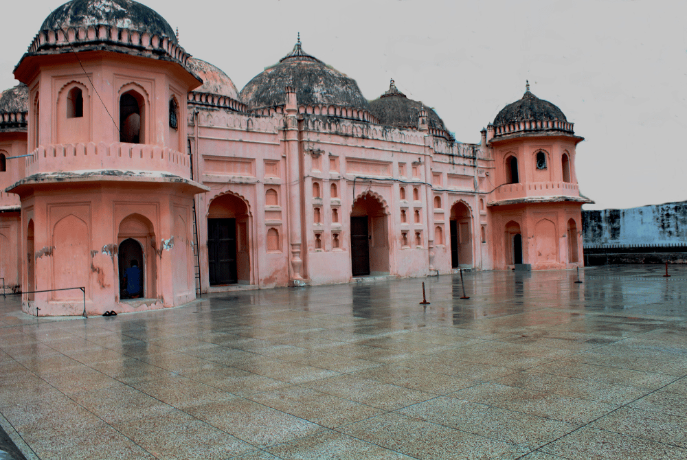 Sat Gambuj Mosque south